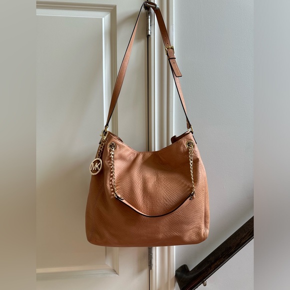 ✨Authentic✨Michael Kors Jet Set Chain Gather Shoulder Bag Women Leather Purse - Picture 15 of 16